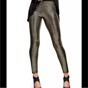 Gold and black striped leggings never worn